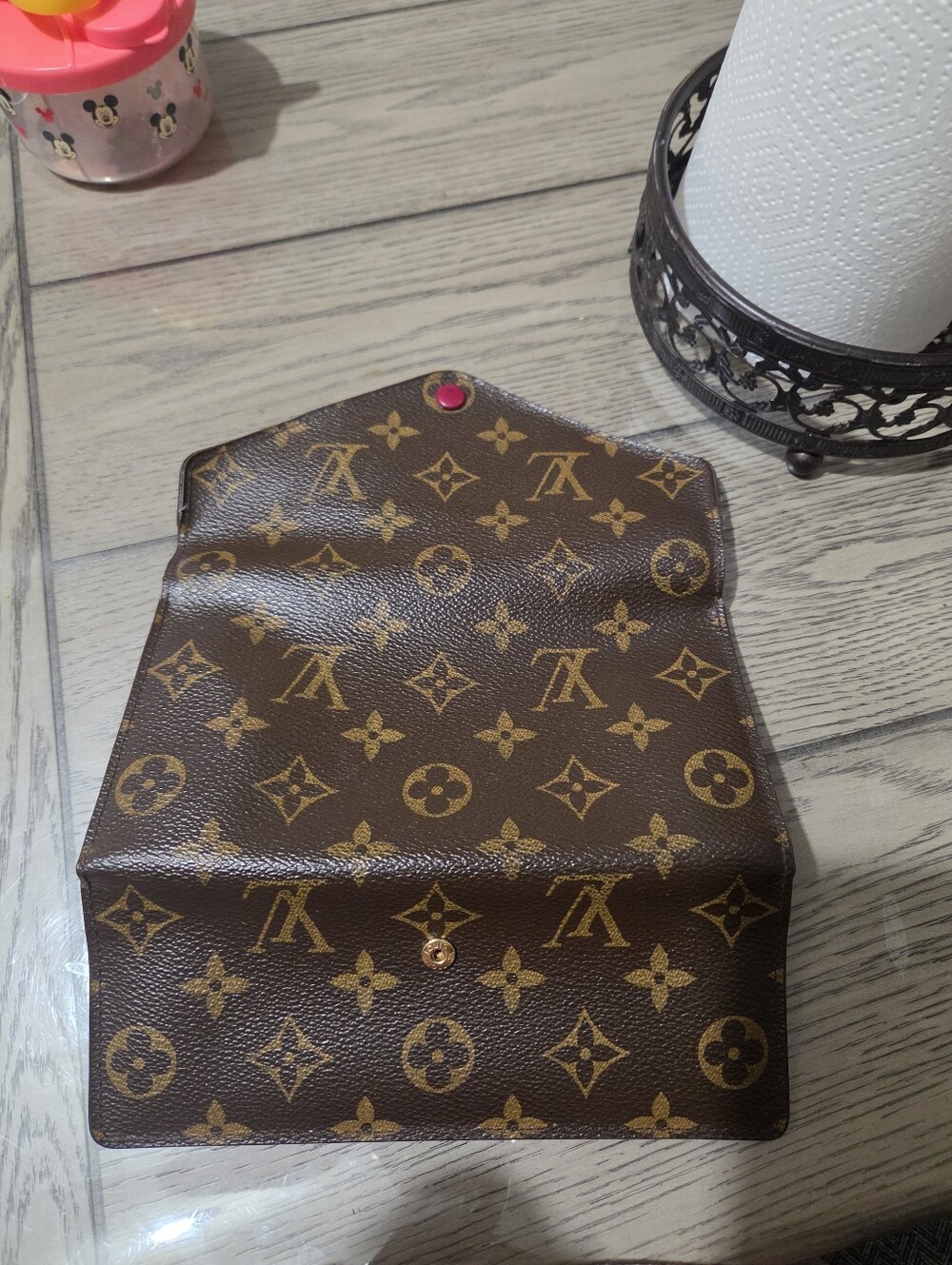 Louis Vuitton Wallet - Picture 10 of 10